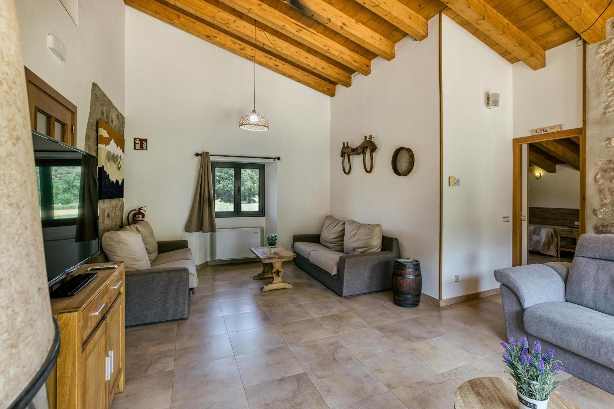 Casa Rural Mas Plantalech La Vall de Bianya Ngoại thất bức ảnh